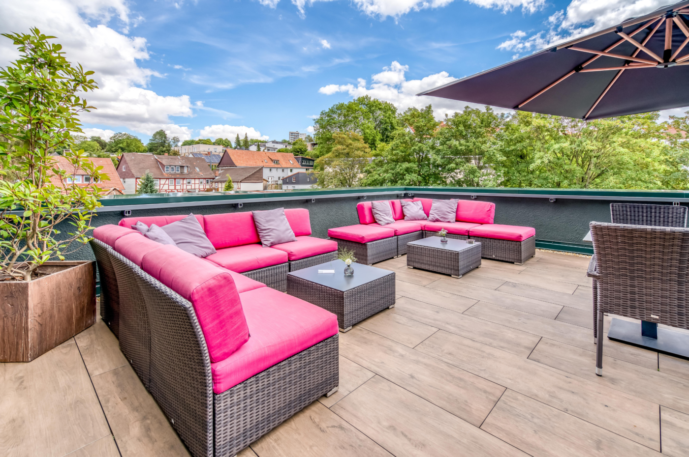 Dachterrasse mit Loungebereich im Hotel Beckmann